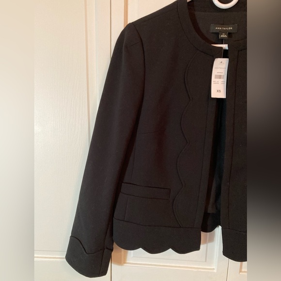 Ann Taylor black pantsuit, NWT - Picture 2 of 9